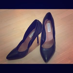 Steve Madden Size 9 pumps