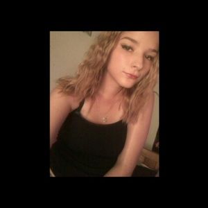 Meet your Posher, Allyssa