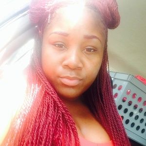 Meet your Posher, Briana