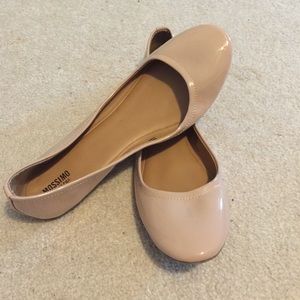 Nude Ballet Flats