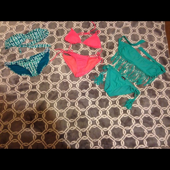 Bikini bundle! Size medium :)