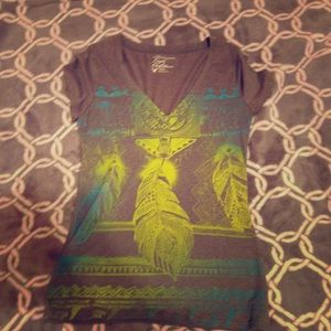 American eagle shirt size medium