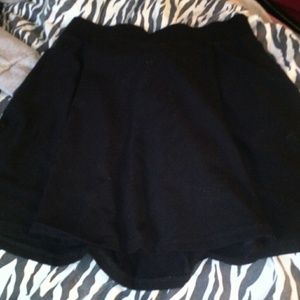 Black skater skirt