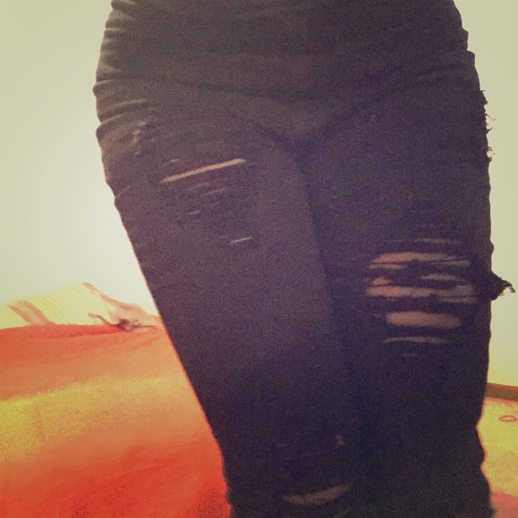 Black Distressed Jeans