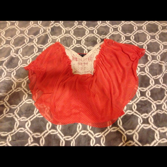 Cute shirt size medium