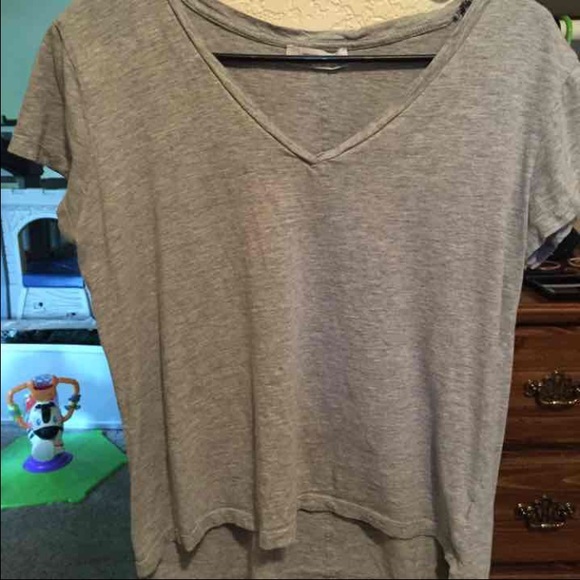 NWOT Zara vneck tee - Picture 1 of 2