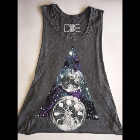Moon / galaxy UO muscle tee