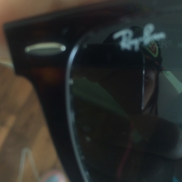 Ray-bans - Picture 2 of 3