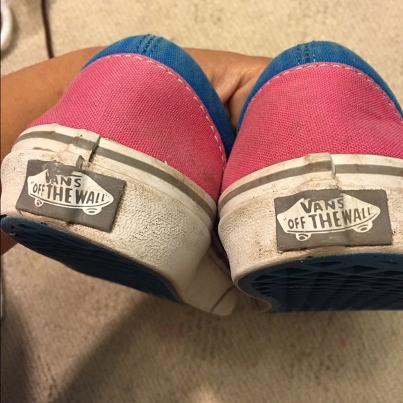 Vans - Picture 3 of 4