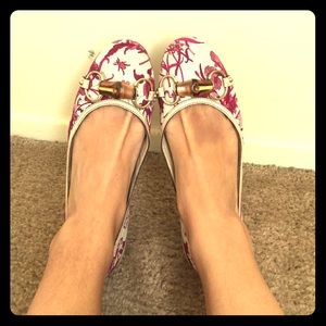 Gucci flats