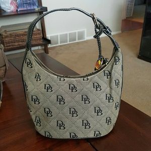 Dooney & Bourke shoulder bag