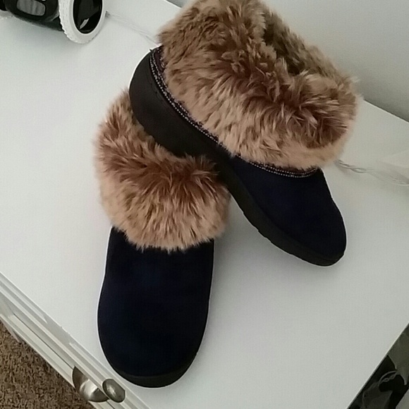 Isotonic 6.5-7 slippers