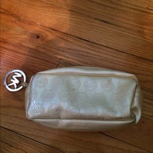 Michael kors makeup case