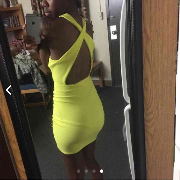 Yellow body con dress NWT - Picture 4 of 4