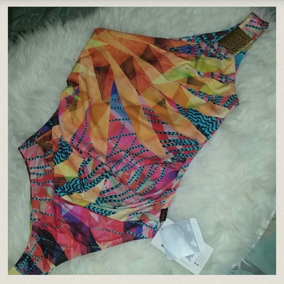 🇧🇷Boutique Bodysuit/Top/Swimsuit (new & used)