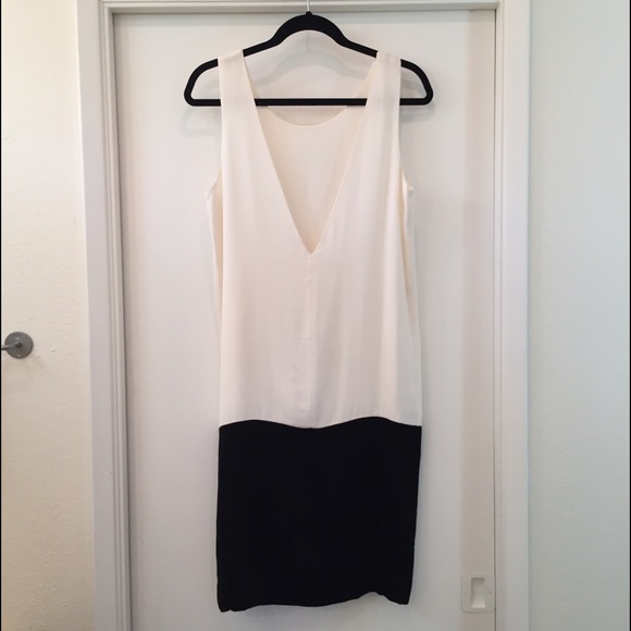 ⚡️NEW MARKDOWN⚡️Silk Color Block Dress-Maggie Ward - Picture 4 of 4