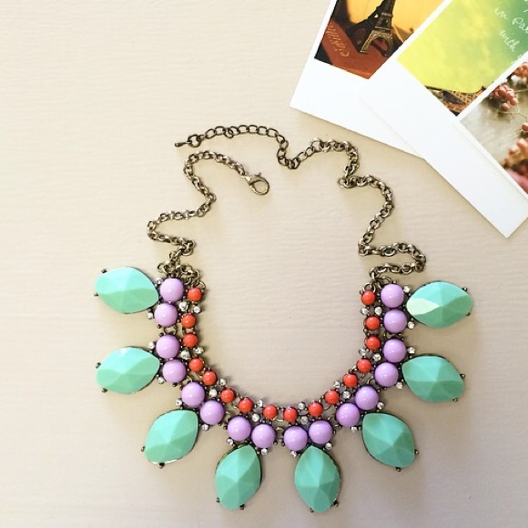 Anthropologie Jewelry - Mint and lavender necklace