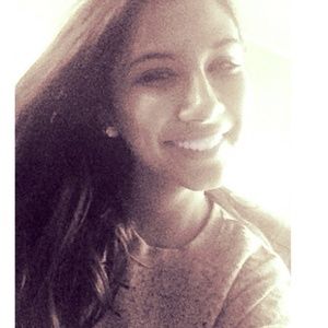 Meet your Posher, Emily