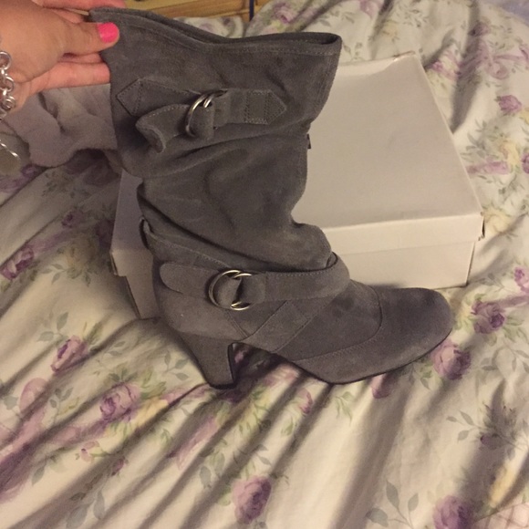 Grey boots