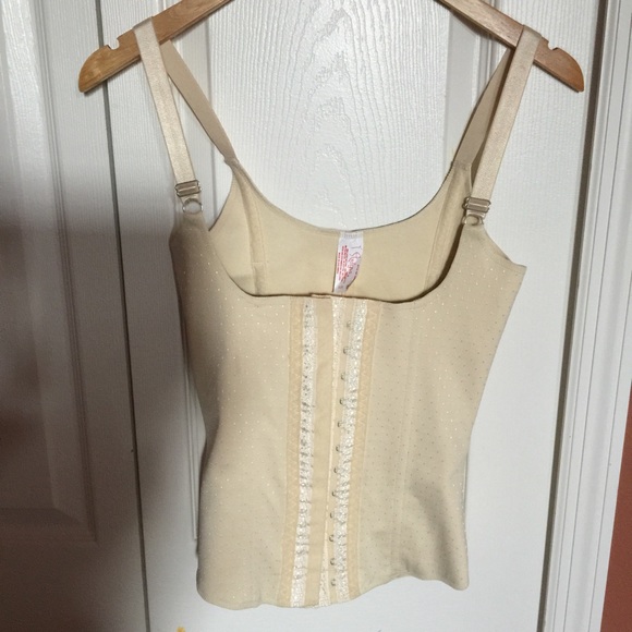 Body Shaper (NWOT)