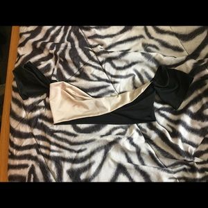 Twist front bandeau top with sleeves NWOT