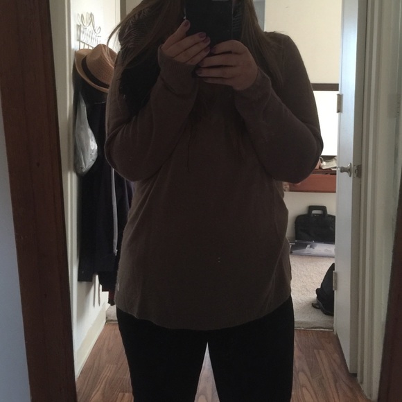 Slouchy New York & Co. Tan Sweater - Picture 2 of 4