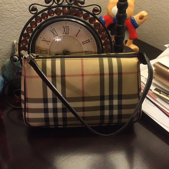 Burberry pochette