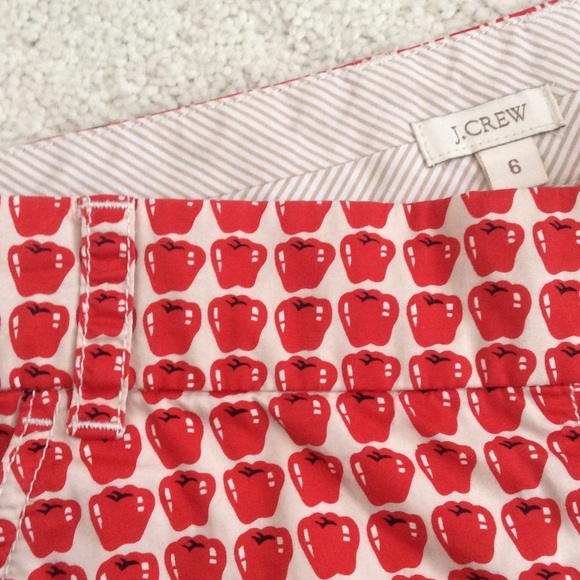 J.CREW Delicious Mini Apple Print Shorts - Picture 2 of 4
