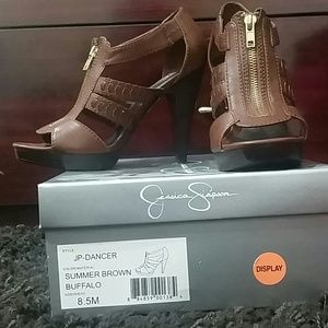 Brown open toes shoes