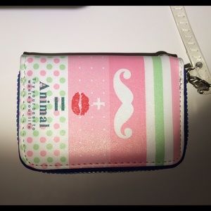 I'm selling a wallet