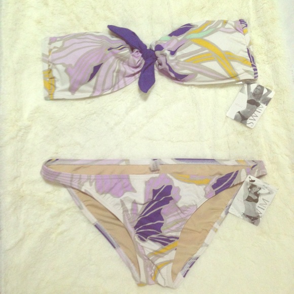 Victoria's Secret Bikini Sz Large top Small bottom