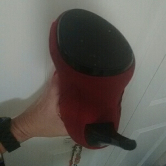 Red bootie pumps - Picture 3 of 3