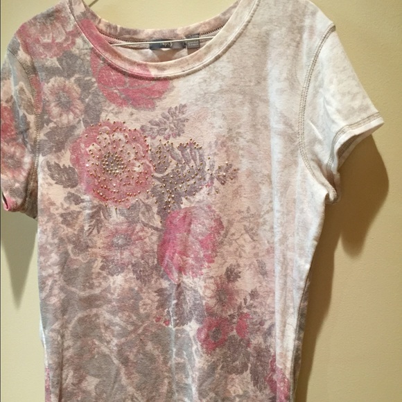 Cute short sleeve summer top
