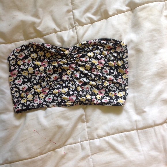 Nollie Bandeau - Picture 1 of 2