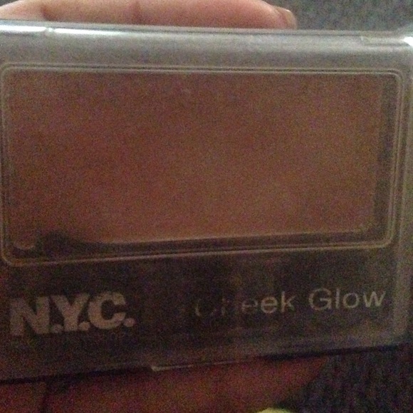 Nyc cheek glow