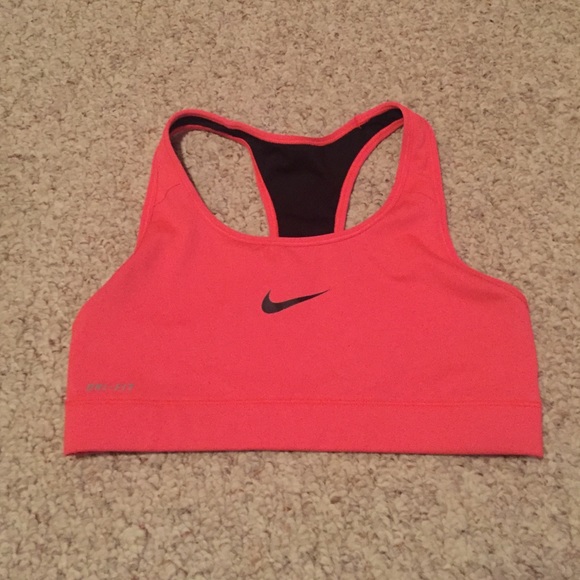 Nike Other - Neon Nike sports bra!