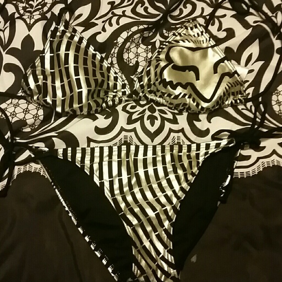 NWOT Large Fox Bathing Suit Black and Silver