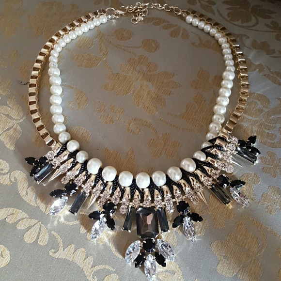 **SOLD**Pearls Necklace