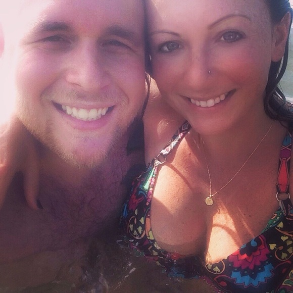 Meet your Posher, Nikki - Picture 3 of 3