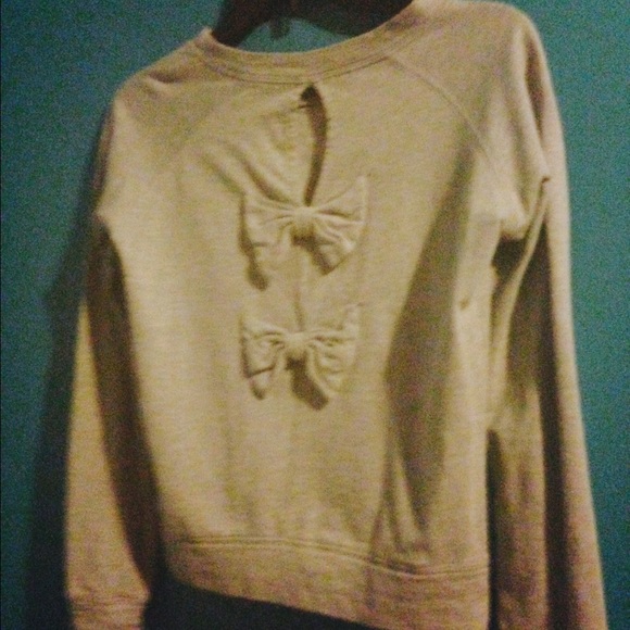 Bowed heather grey sweatshirt