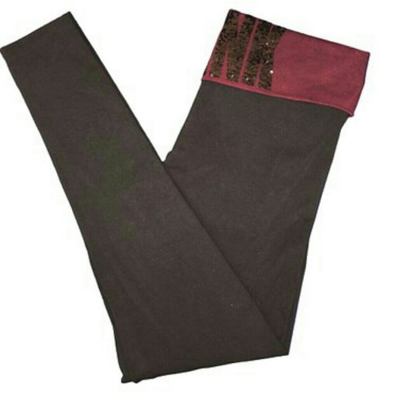 VS PINK maroon-band yoga pants