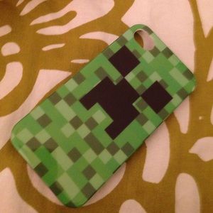 iPhone 4 creeper case