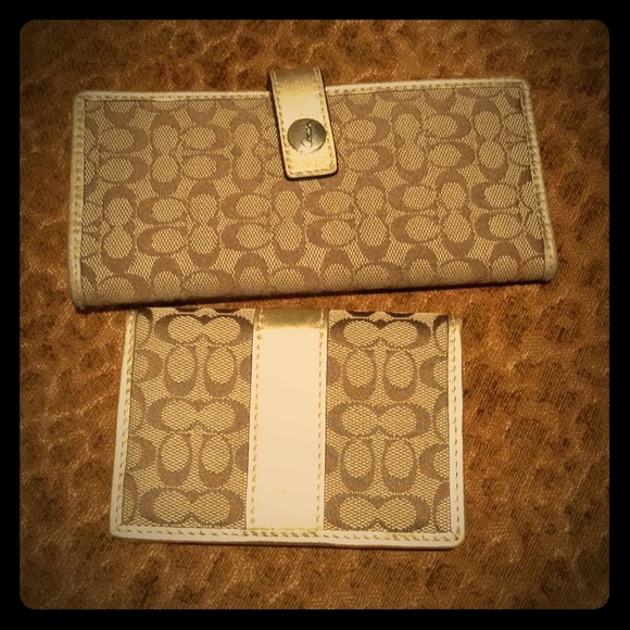 2 coach wallets