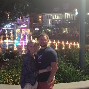 Meet your Posher, Avery