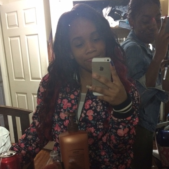 Meet your Posher, Jas - Picture 2 of 3