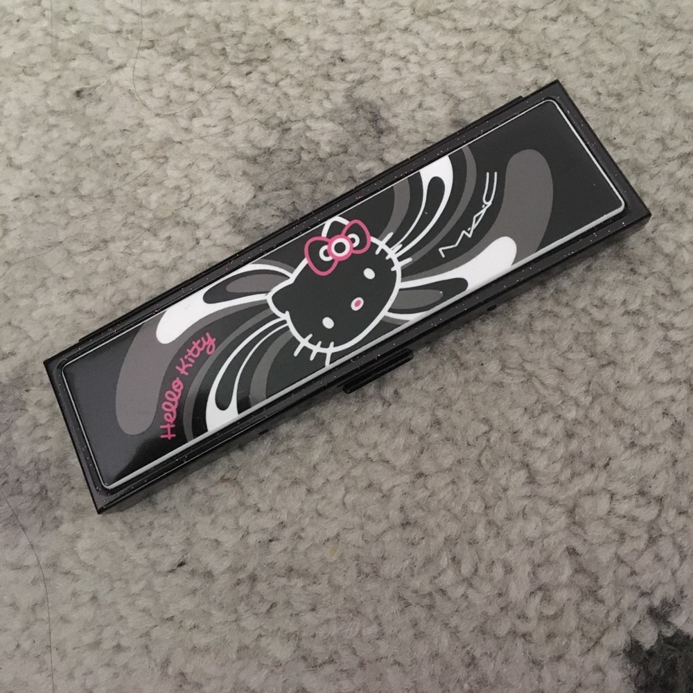 Mac Hello Kitty palette