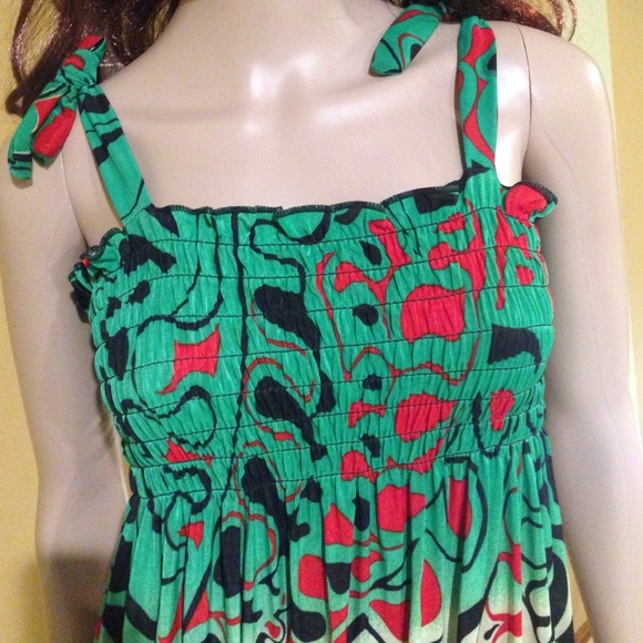 Dress - Picture 3 of 4