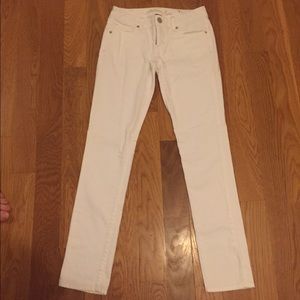 American Eagle white skinny jeans
