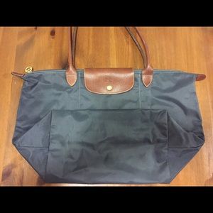 Large Gray Longchamp Le Pliage Tote