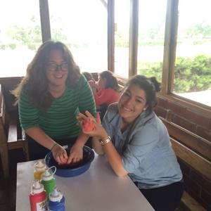 Meet your Posher, Kraina